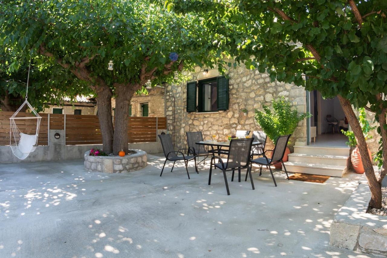 Villa Mouria Pinakokhorion Екстериор снимка
